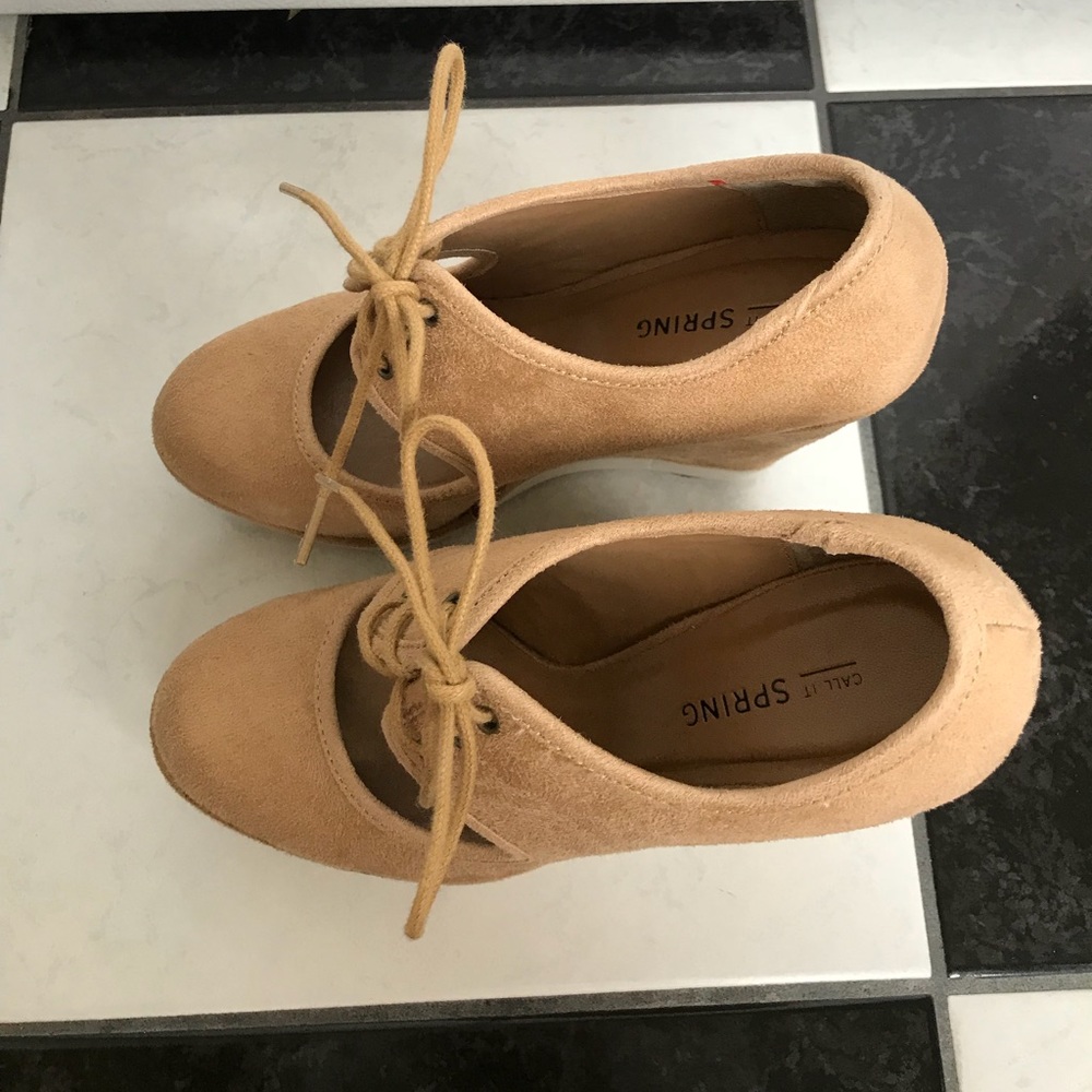 Spring wedges - Picture 3 of 3